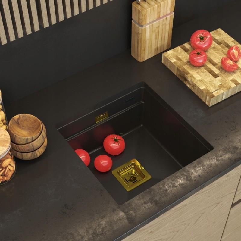 03b22098c9c6621f3bb0facea96cd5ee