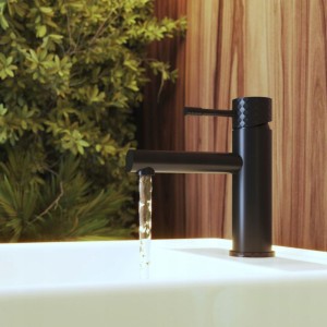 Bateria umywalkowa nowoczesna niska Glami czarna