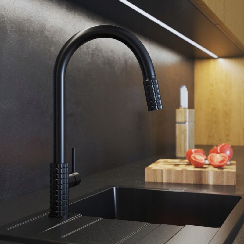 BATERIA-KUCHENNA-z-wyciagana-WYLEWKA-czarna-kran-do-kuchni-stojacy-GLAMI-Marka-Granitan.jpg