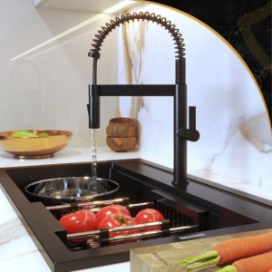 Bateria kuchenna spiralna wyciągana wylewka wysoka czarna Elara