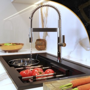 Bateria kuchenna spiralna wyciągana wylewka wysoka chrom Elara