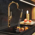 Bateria-kuchenna-zloty-wyciagana-wylewka-kran-kuchenny-stojacy-NOKKA-Typ-montazu-scienna.jpg